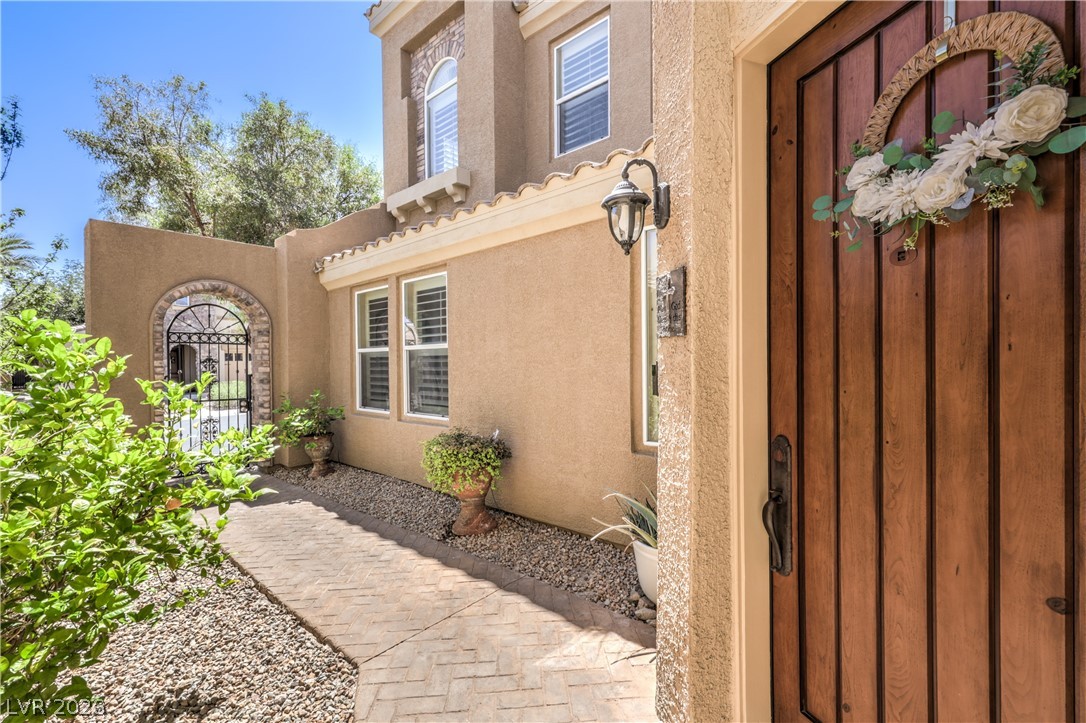 1021 Via Gallia Street Property Photo 6
