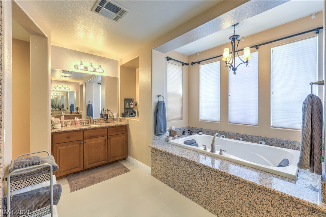1021 Via Gallia Street Property Photo 40