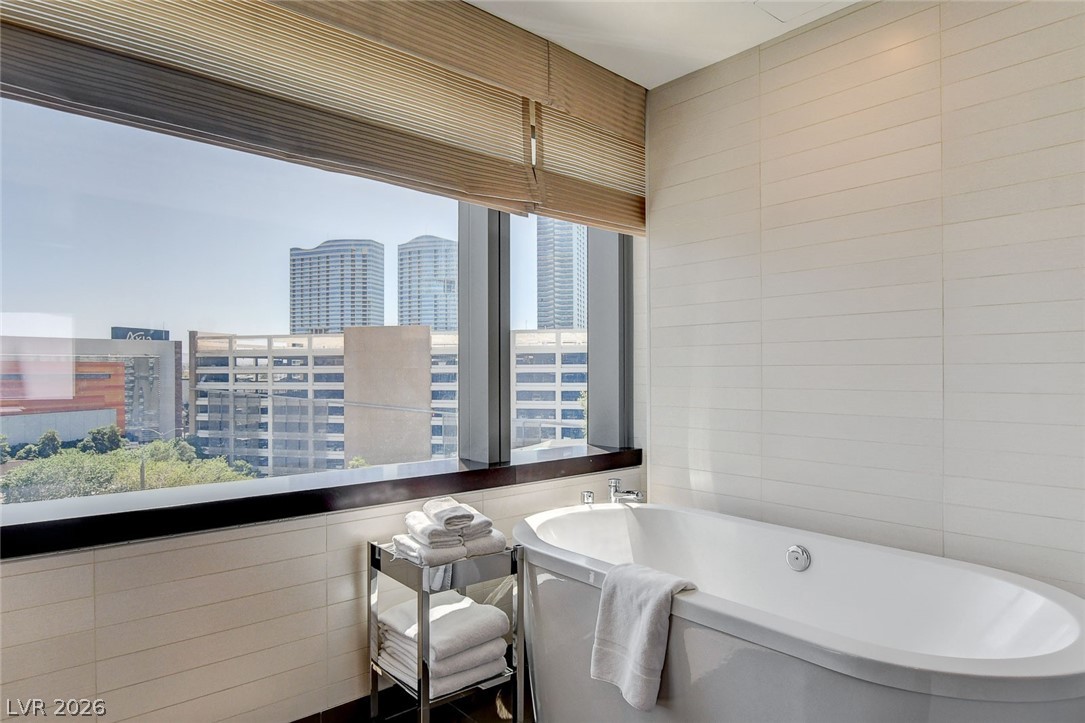 2600 West Harmon Avenue 7001 Property Photo 32