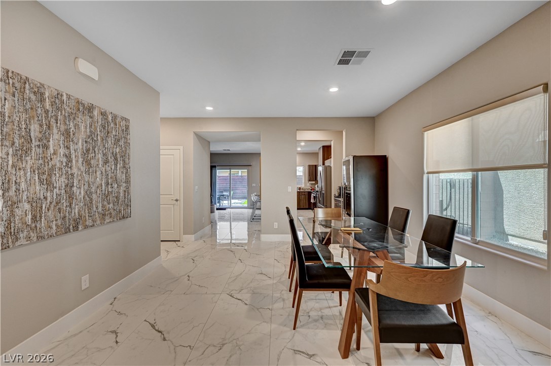 7563 Dragonfruit Avenue Property Photo 4