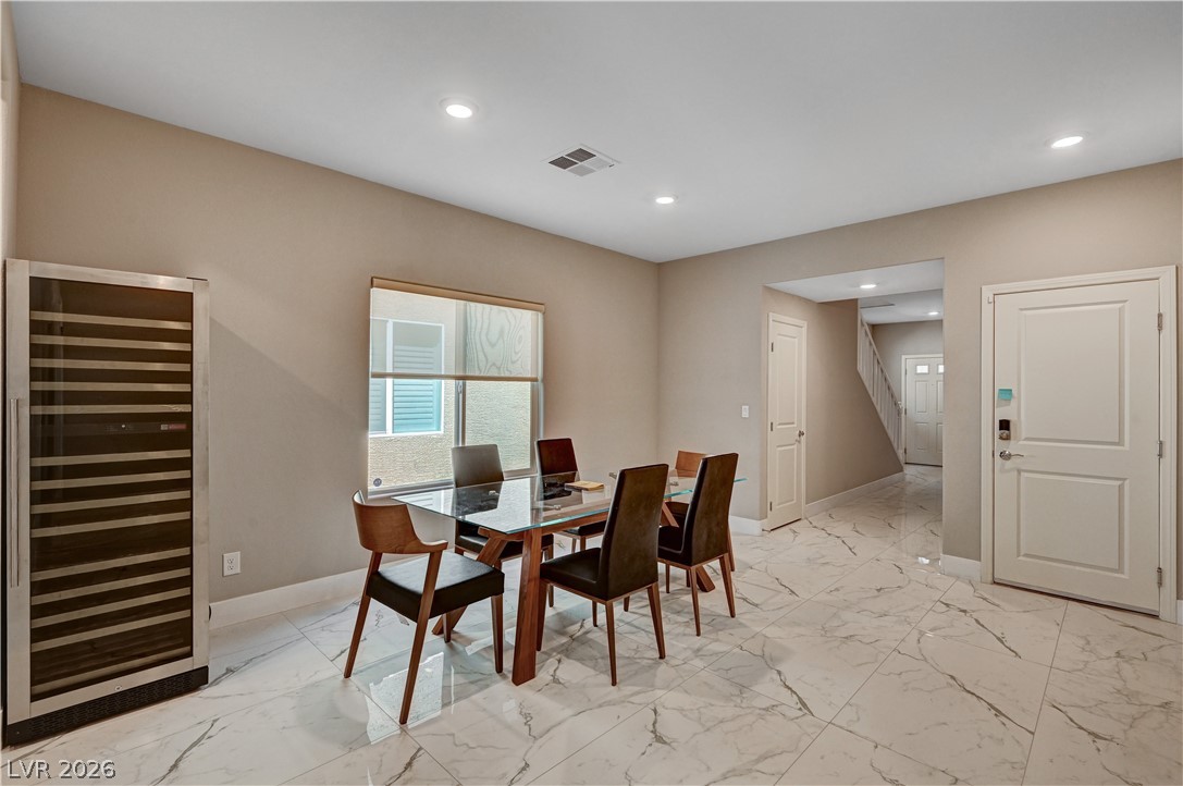 7563 Dragonfruit Avenue Property Photo 5