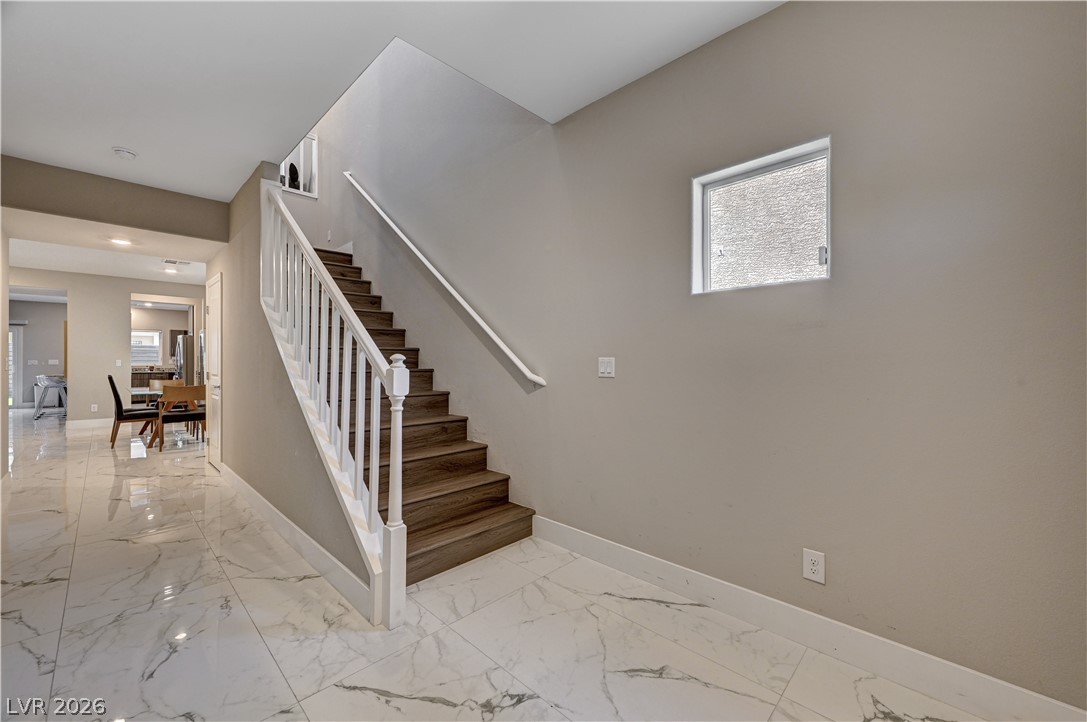7563 Dragonfruit Avenue Property Photo 17