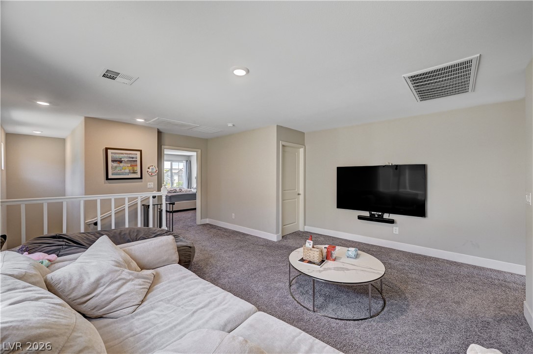 7563 Dragonfruit Avenue Property Photo 22