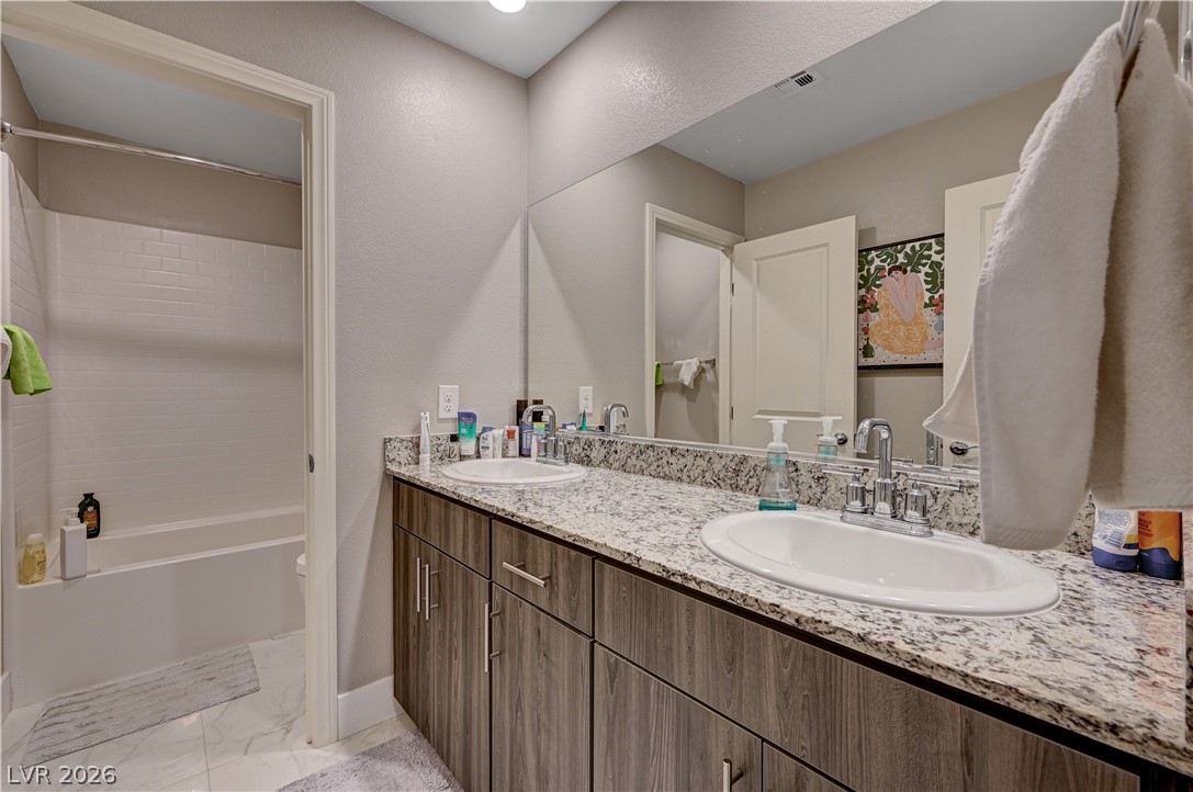 7563 Dragonfruit Avenue Property Photo 35