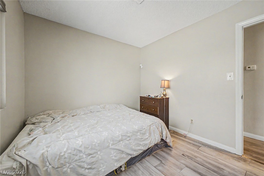 929 Willow Tree Drive D Property Photo 16