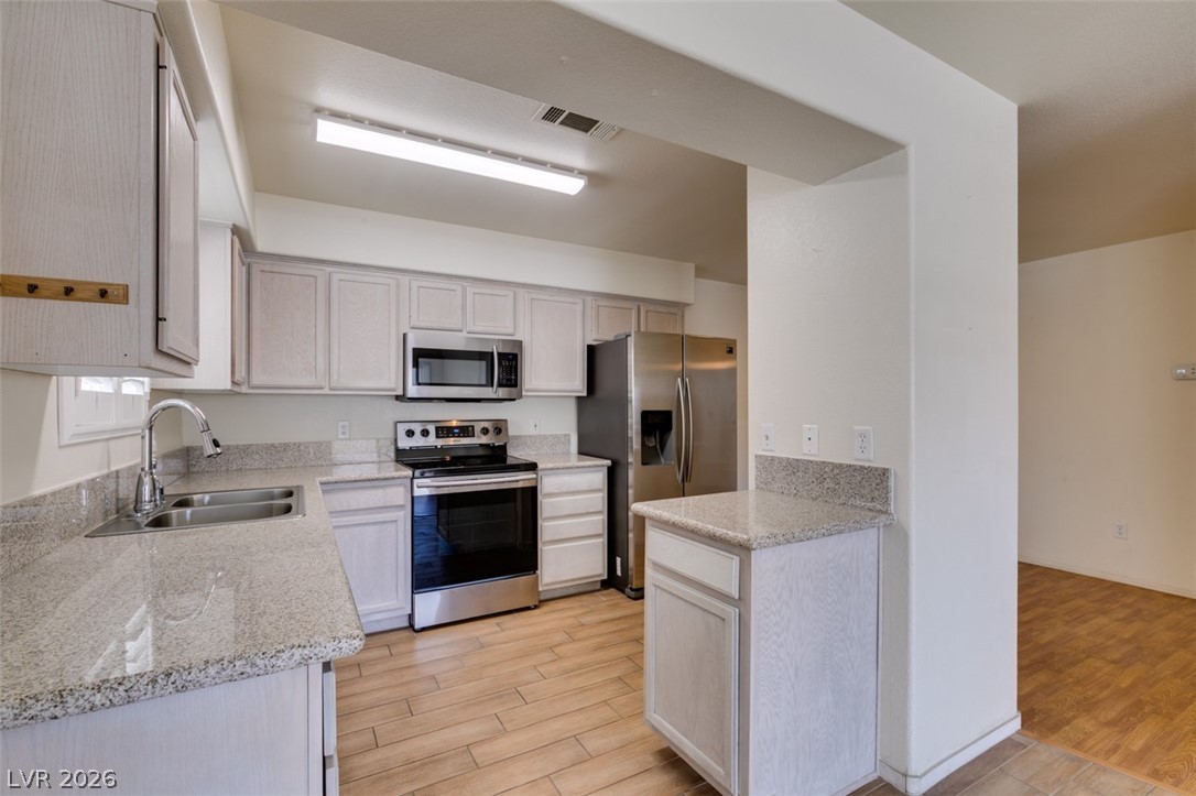 2725 South Nellis Boulevard 2088 Property Photo 9
