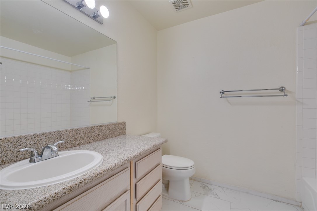 2725 South Nellis Boulevard 2088 Property Photo 17