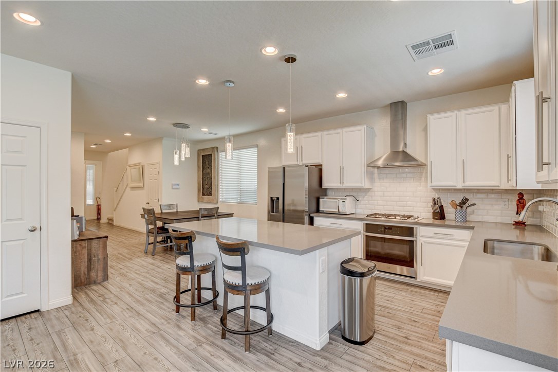 7450 Tinley Creek Avenue Property Photo 10