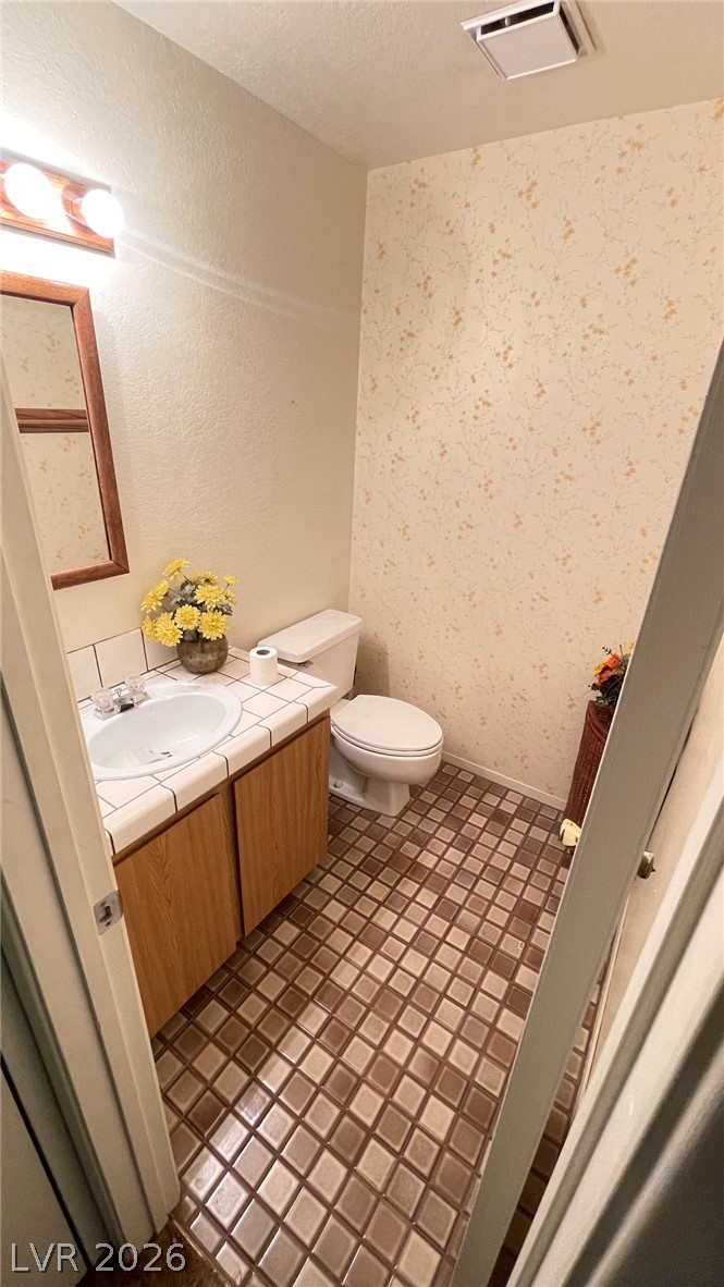 500 Elm Drive 203 Property Photo 8