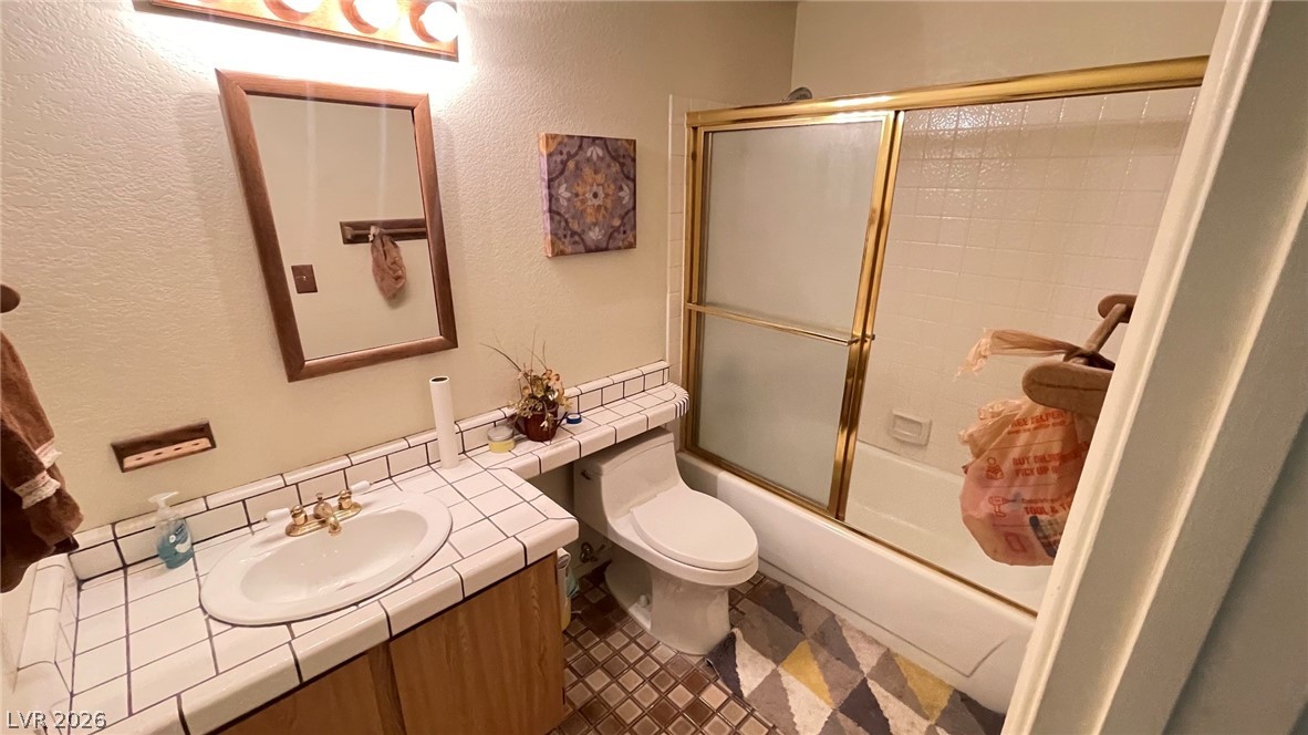 500 Elm Drive 203 Property Photo 16