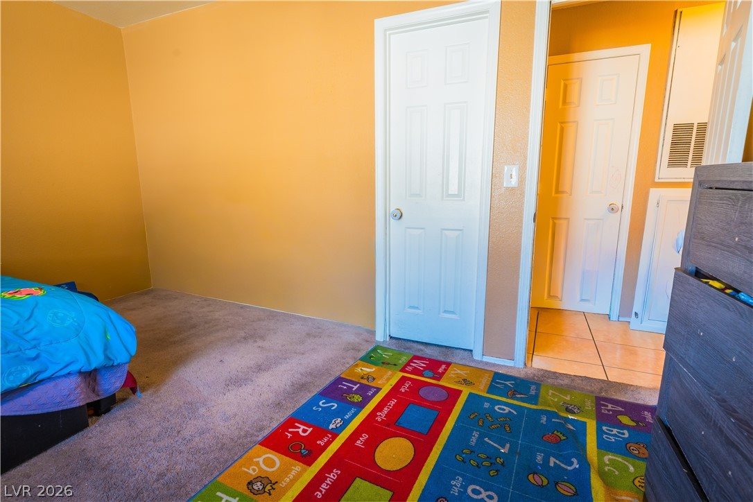 2124 Willowbury Drive B Property Photo 21
