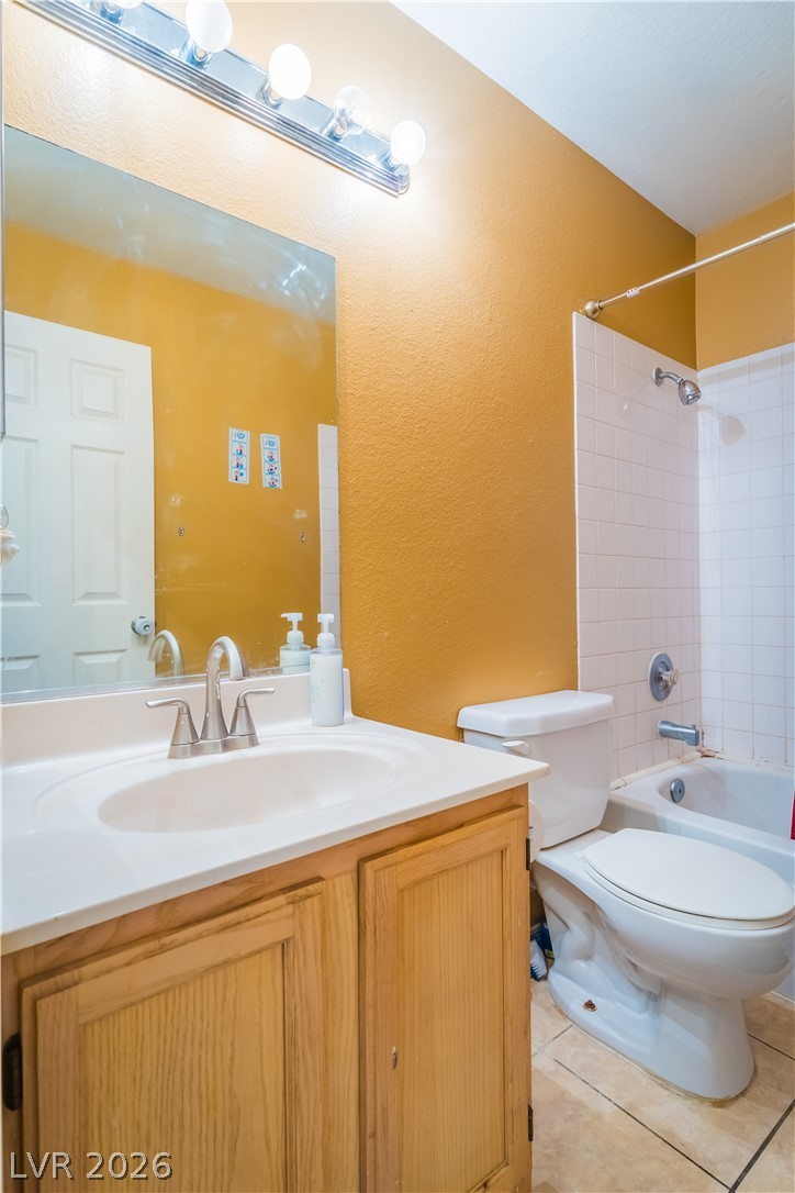 2124 Willowbury Drive B Property Photo 24