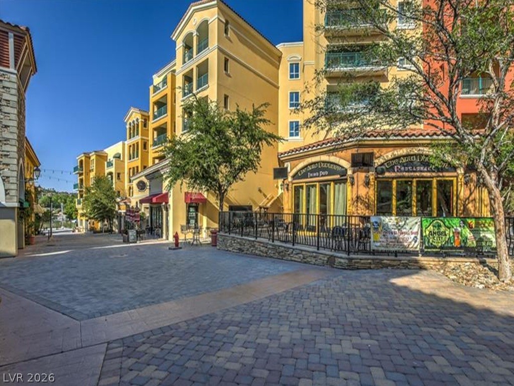 27 Via Paradiso Street Property Photo 4