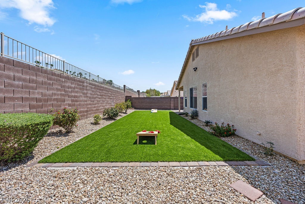 2294 Dakota Sky Court Property Photo 45
