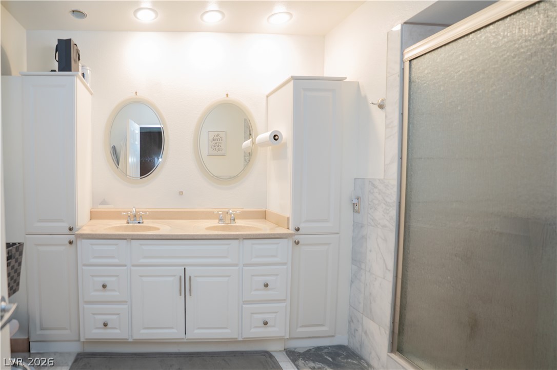 2451 Domingo Street Property Photo 11
