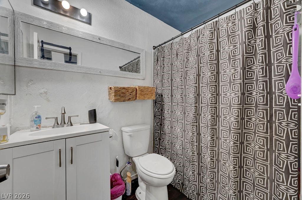 7600 Cromberg Avenue 201 Property Photo 22