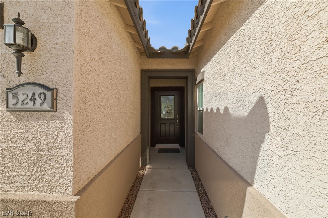 5249 Lilia Avenue Property Photo 3