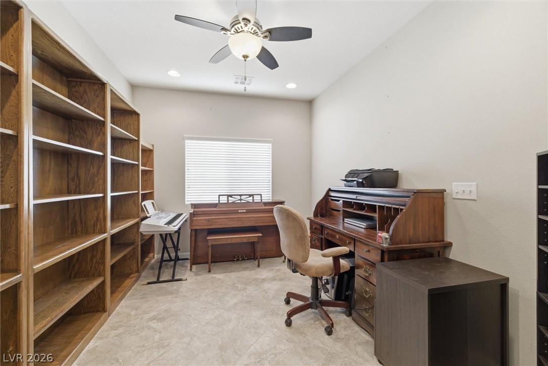 5249 Lilia Avenue Property Photo 12