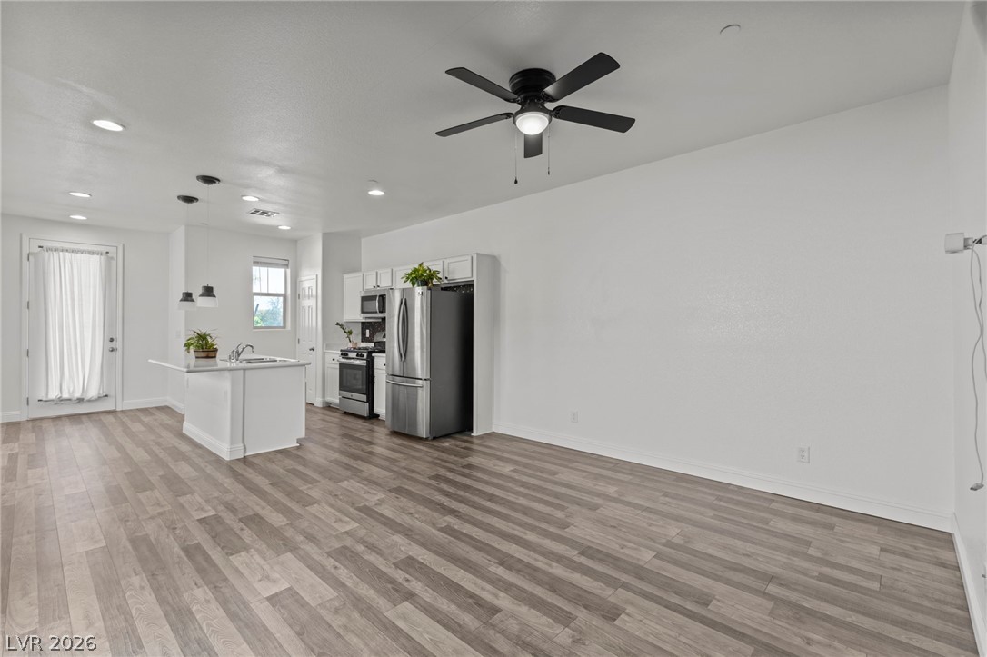 937 East Sunset Road Property Photo 15