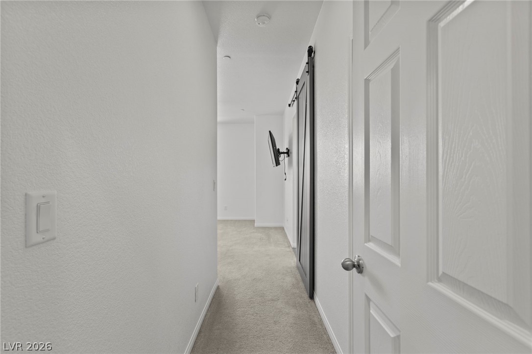 937 East Sunset Road Property Photo 27