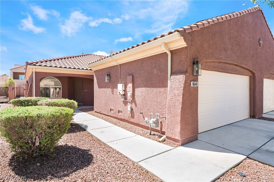 8640 Deering Bay Drive Property Photo 3