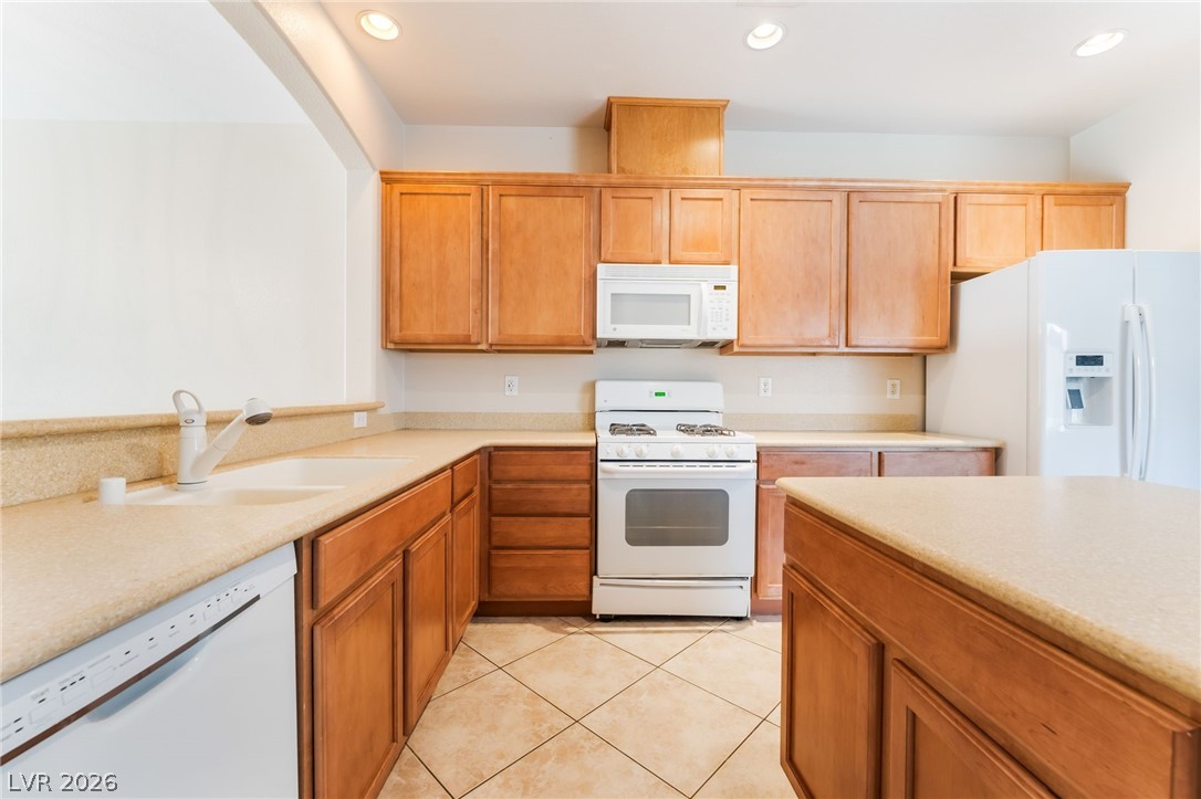 8640 Deering Bay Drive Property Photo 13
