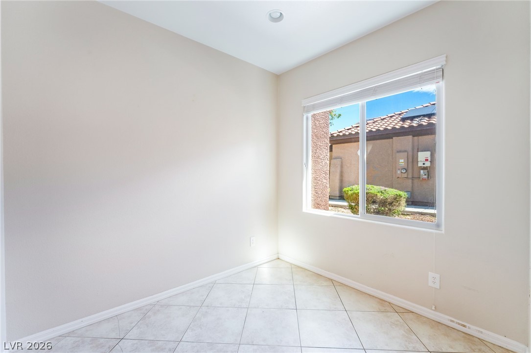 8640 Deering Bay Drive Property Photo 14