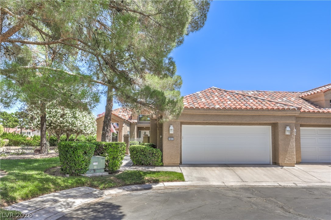 8211 Round Hills Circle Property Photo 1
