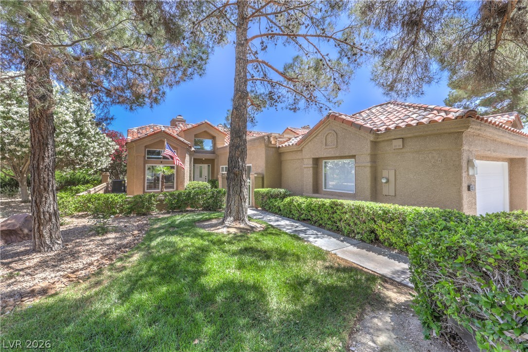 8211 Round Hills Circle Property Photo 2