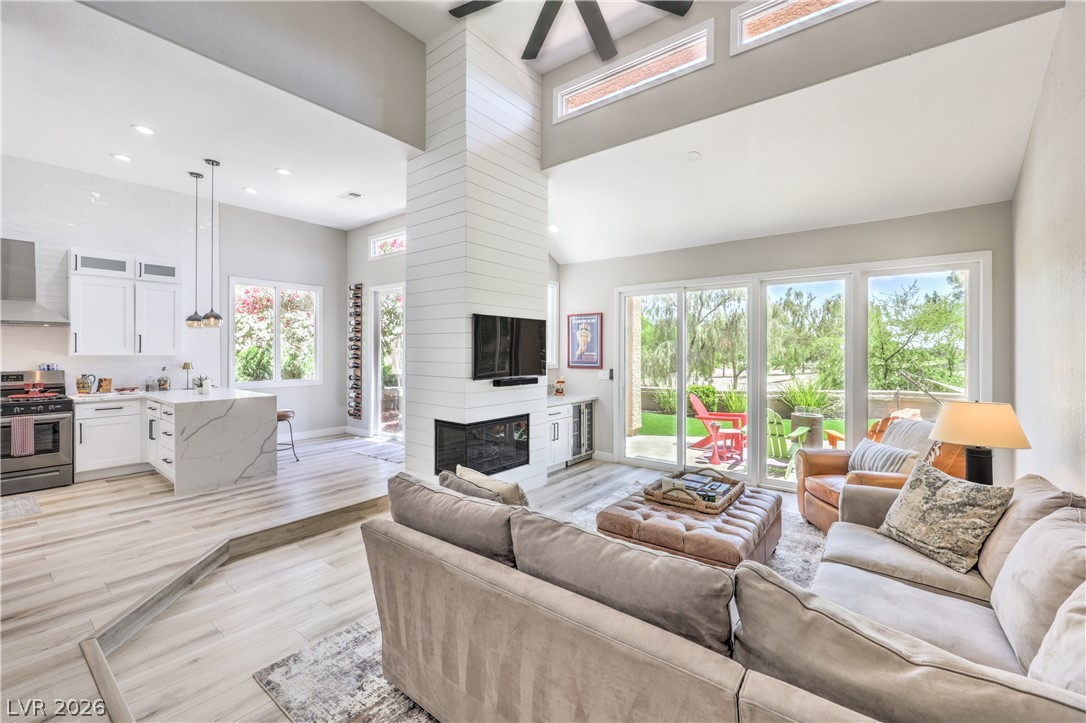 8211 Round Hills Circle Property Photo 8