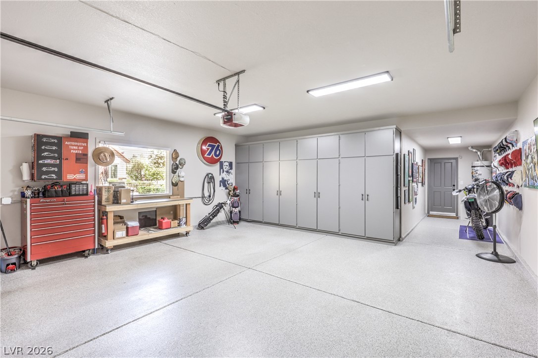8211 Round Hills Circle Property Photo 33