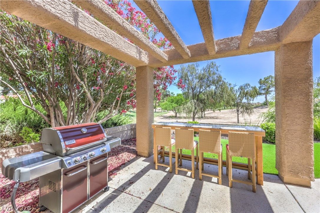 8211 Round Hills Circle Property Photo 34