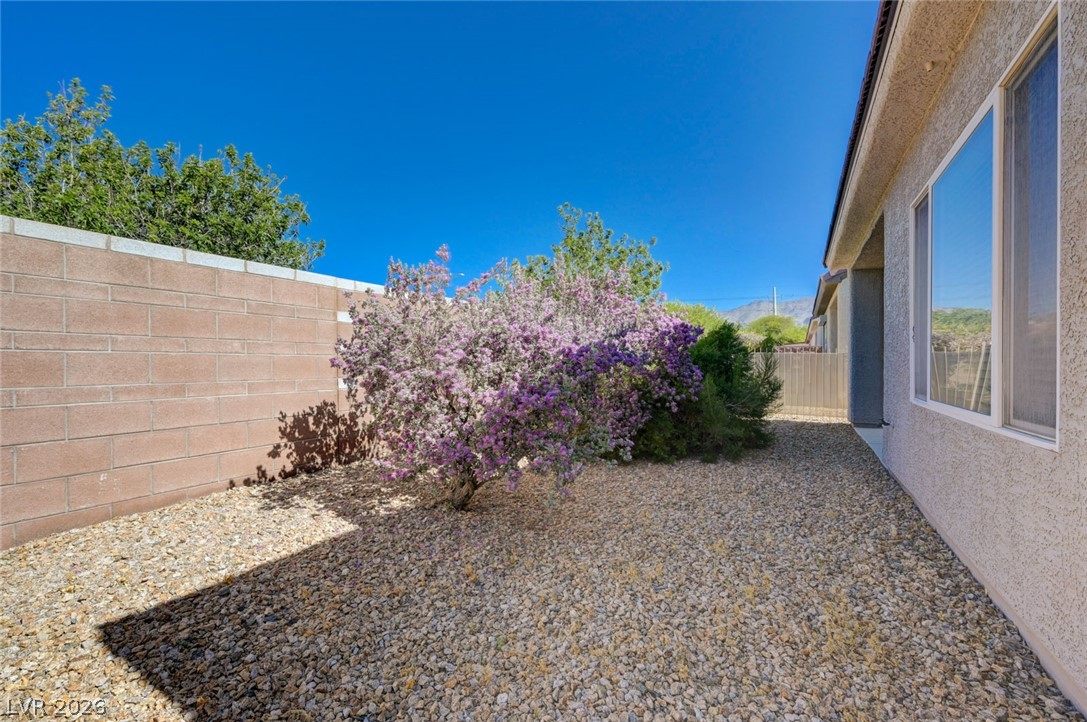 7865 Lily Trotter Street Property Photo 32