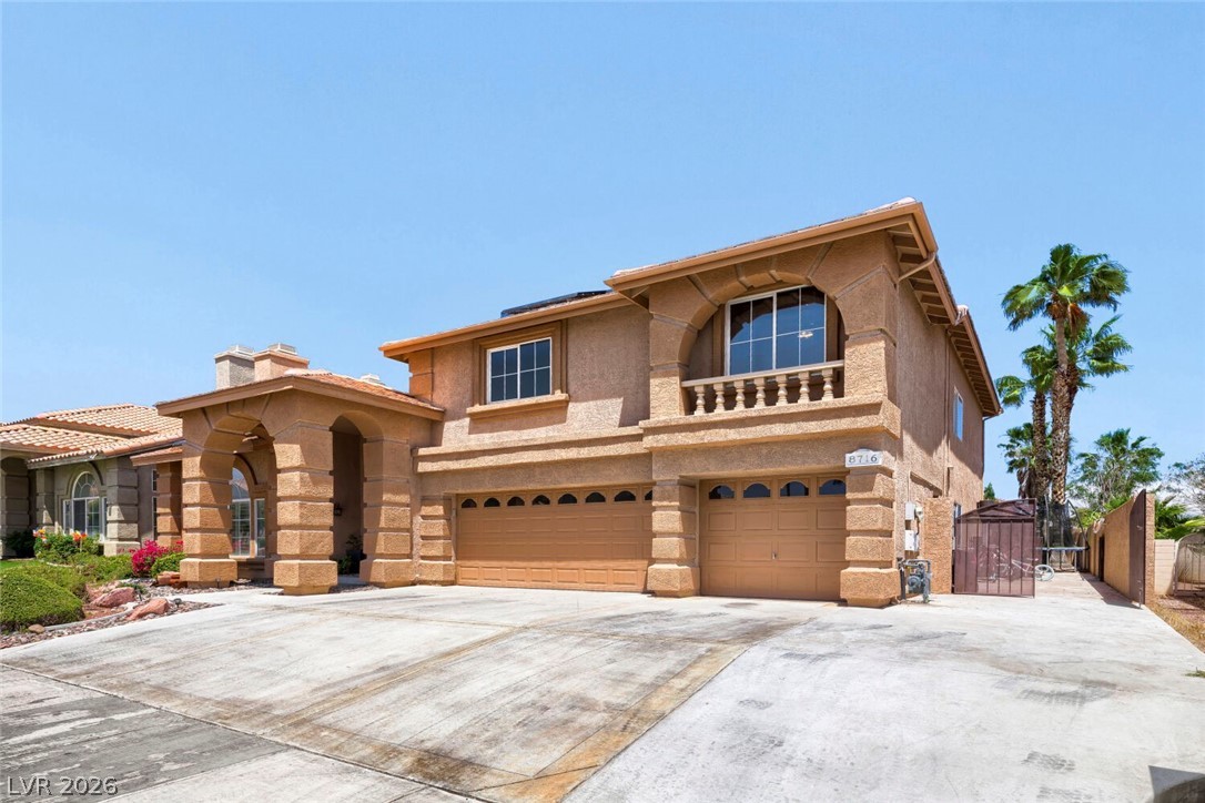 8716 Castle Hill Avenue Property Photo 3