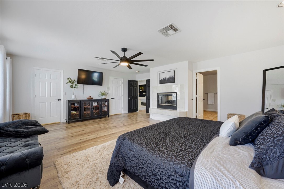 8716 Castle Hill Avenue Property Photo 16