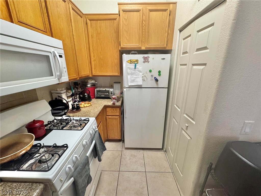 3318 North Decatur Boulevard 2040 Property Photo 5