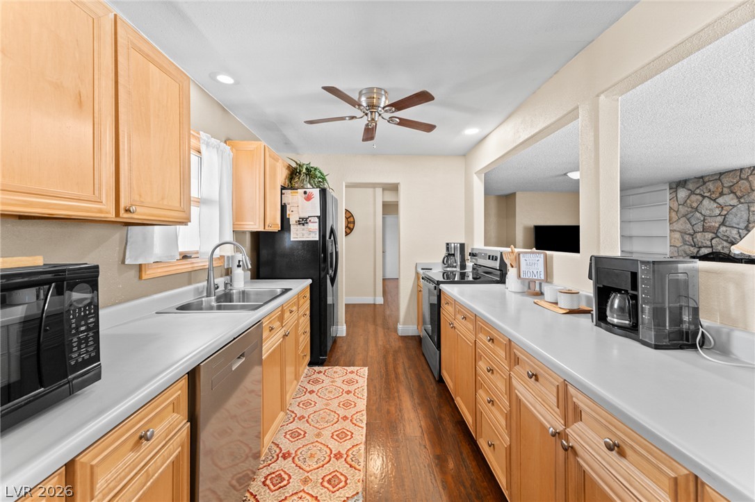 1212 Westlund Drive Property Photo 17