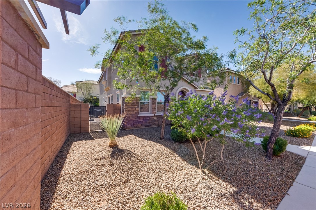 10976 Mount Stellar Street Property Photo 3