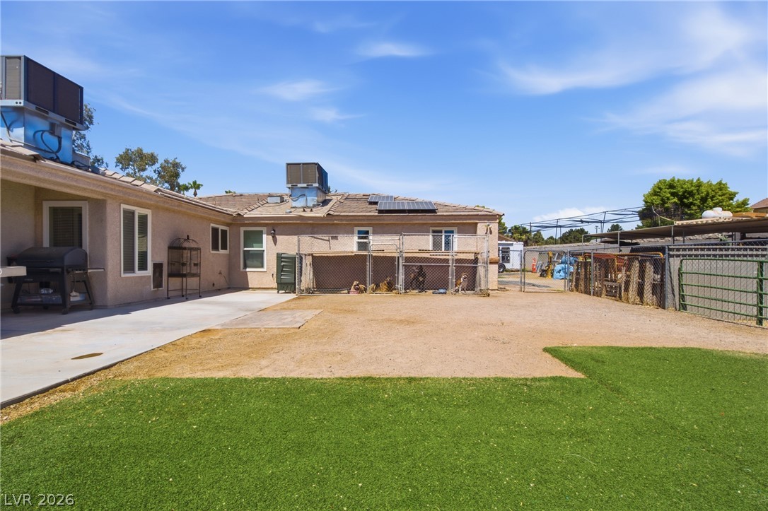 8350 Lori Marie Circle Property Photo 12