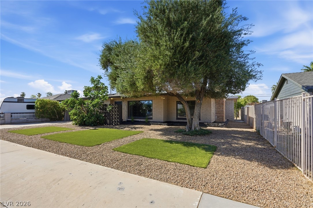 909 Canosa Avenue Property Photo 17