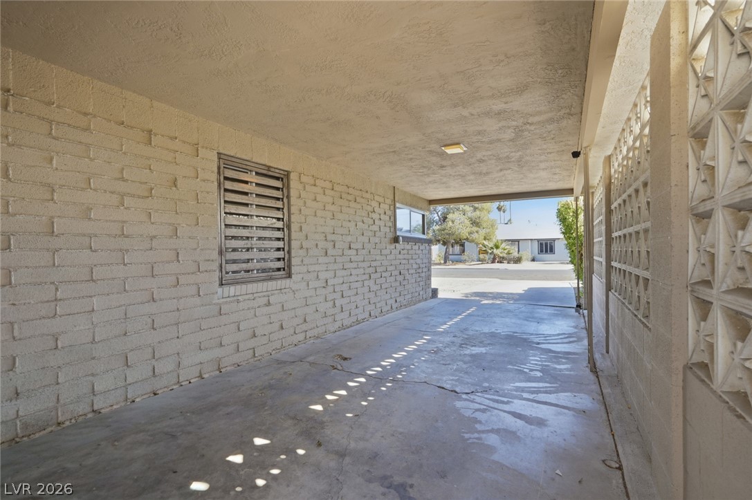 909 Canosa Avenue Property Photo 21