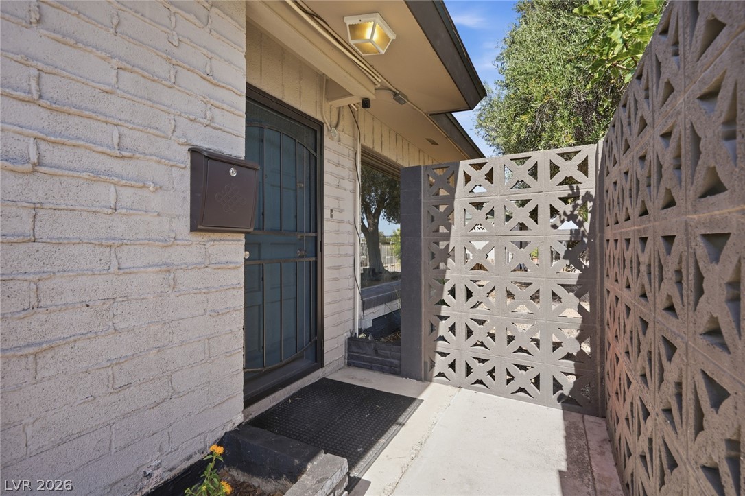 909 Canosa Avenue Property Photo 22