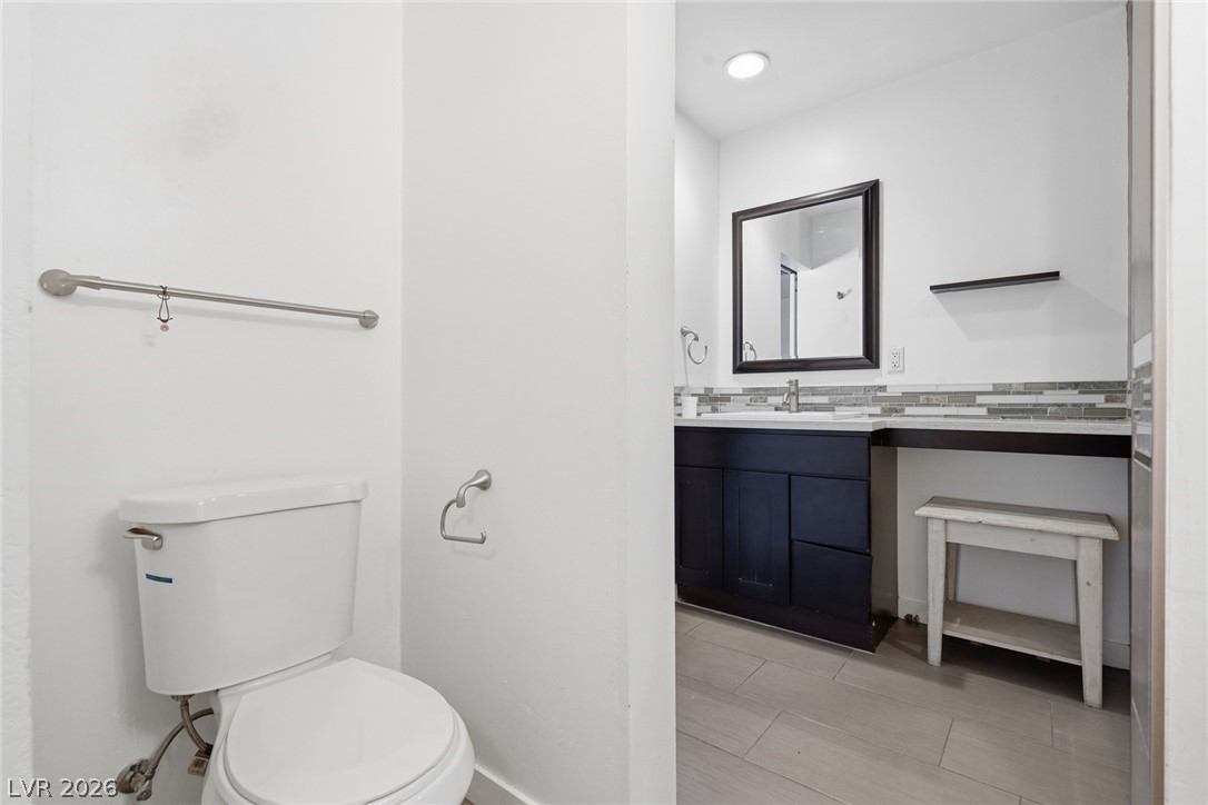 909 Canosa Avenue Property Photo 38
