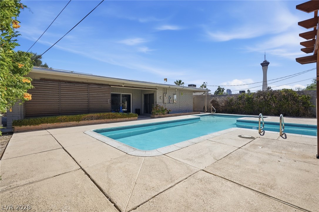 909 Canosa Avenue Property Photo 49
