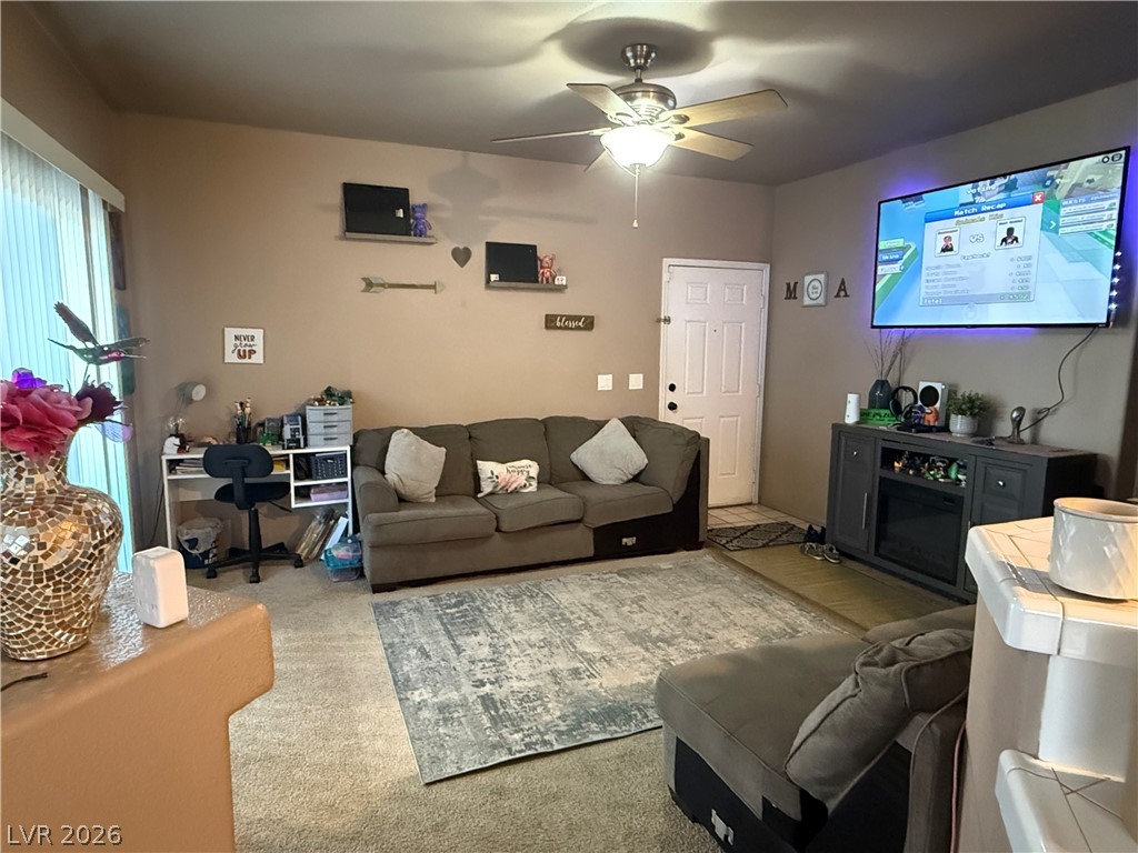 1050 East Cactus Avenue 1067 Property Photo 2