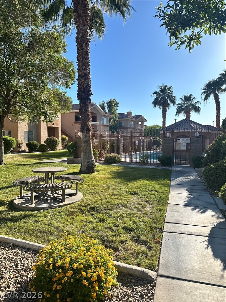 1050 East Cactus Avenue 1067 Property Photo 11