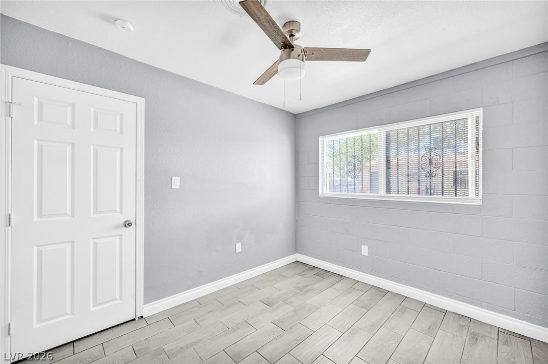 2527 Carroll Street Property Photo 9