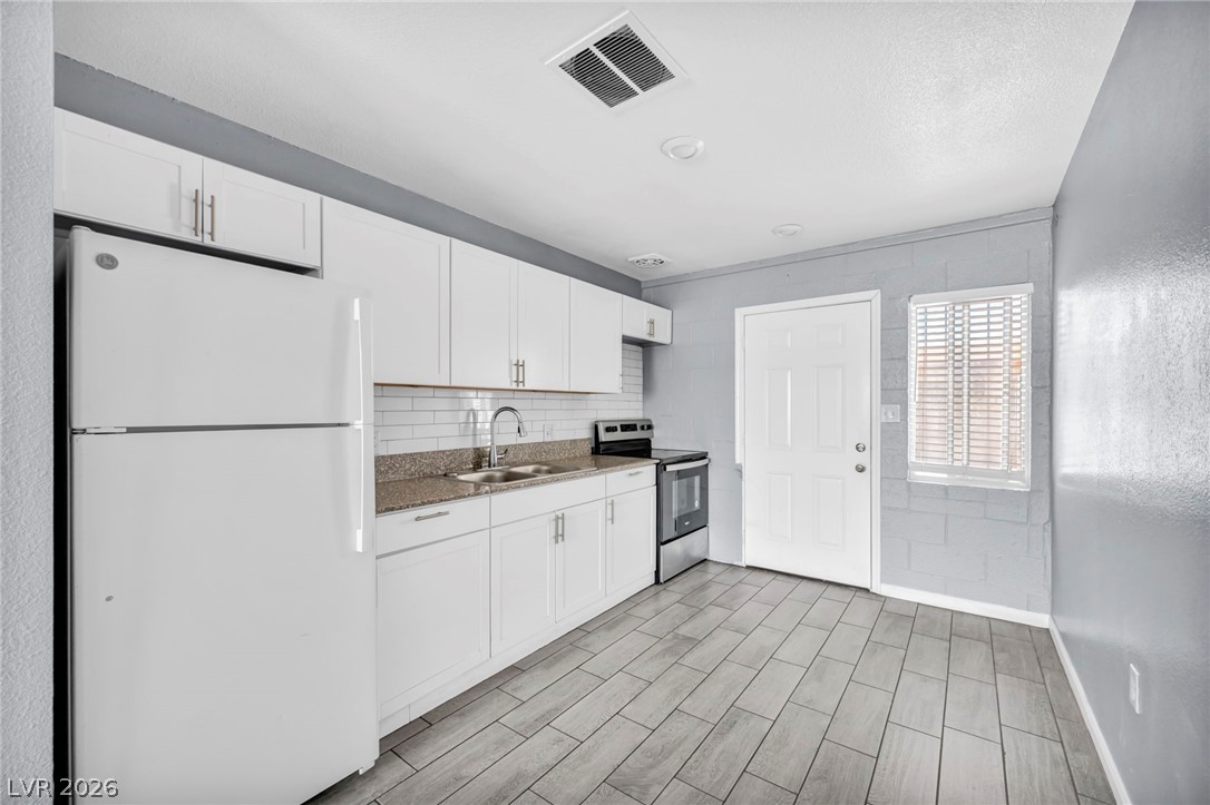2527 Carroll Street Property Photo 12