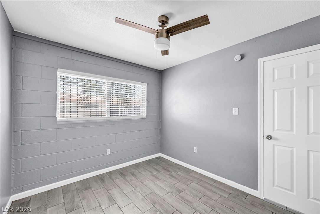 2527 Carroll Street Property Photo 18