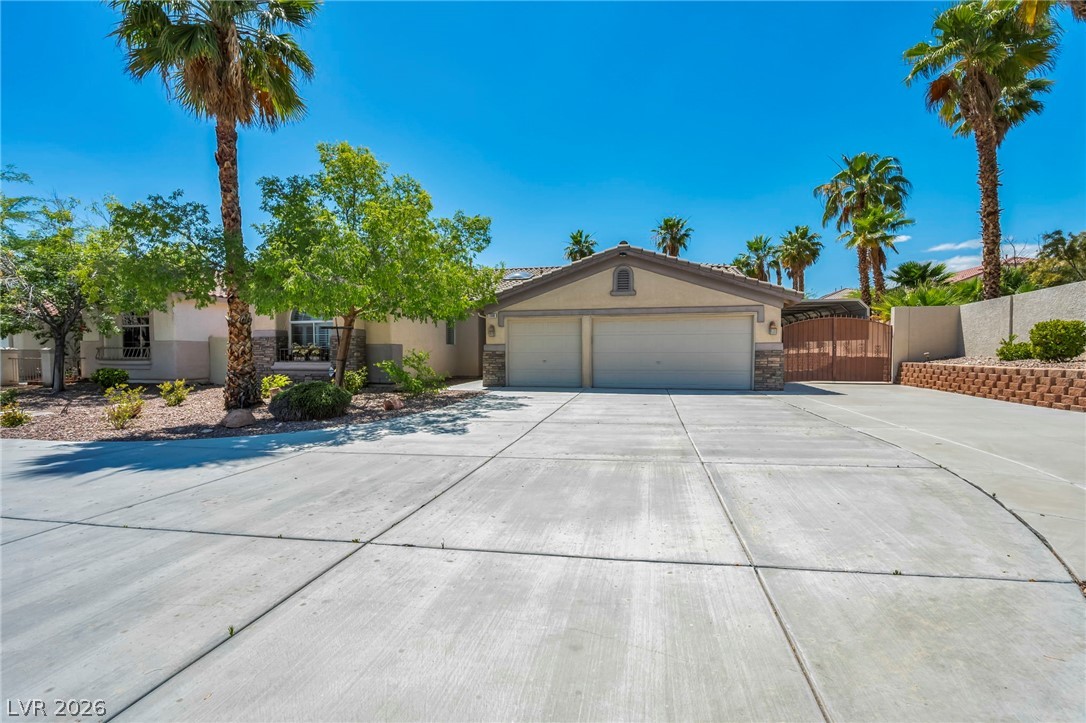 3009 Teal Beach Street Property Photo 4